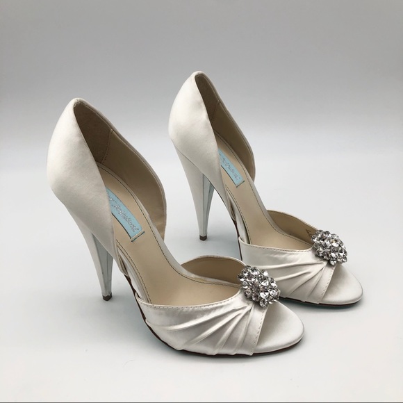 Betsey Johnson Shoes - Betsey Johnson Gia Pumps